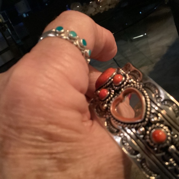 SPONGE.  coral  HEART. Sterling silver cuff signed BBJ. THAILAND. - Picture 2 of 15